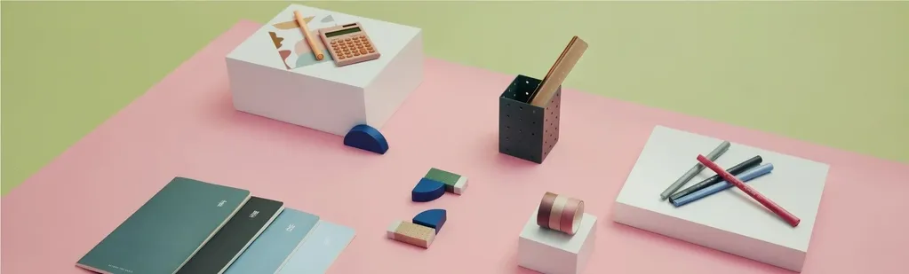 MUMUSO notebooks, pens and desk accessories