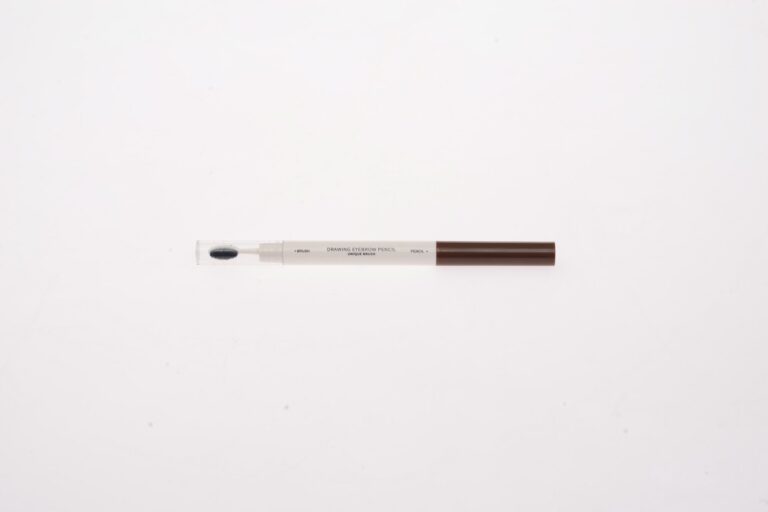 MUMUSO Rotatable Eyebrow Pencil With Triangular Tip (3# Light Brown) product image