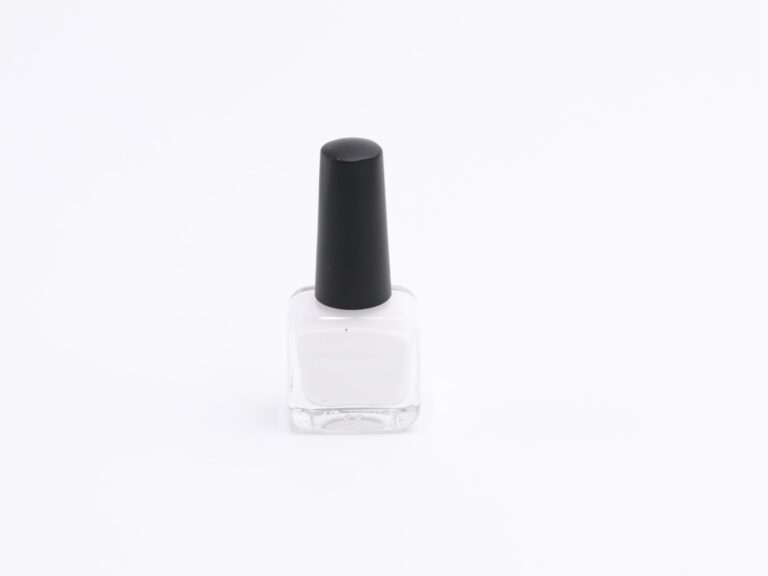 MUMUSO Nail Polish (White/Square Bottle) product image