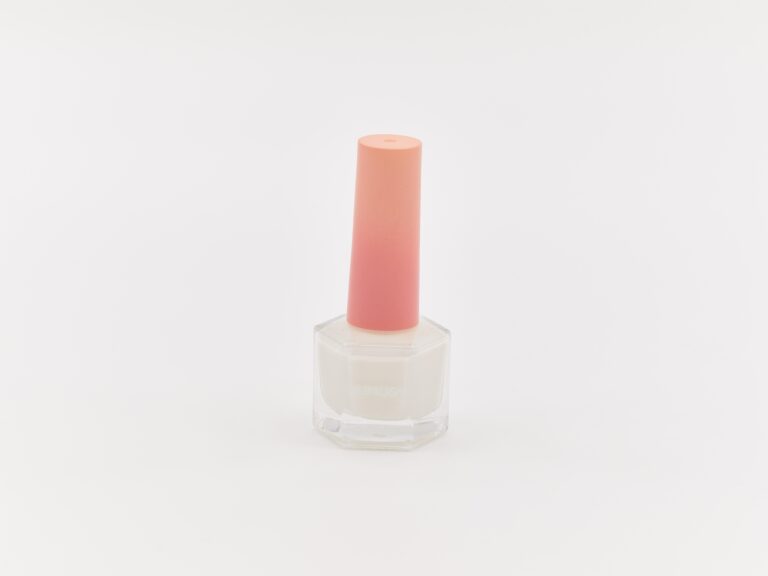 MUMUSO Hexagonal Bottle Nail Polish (01# Creamy White) product image