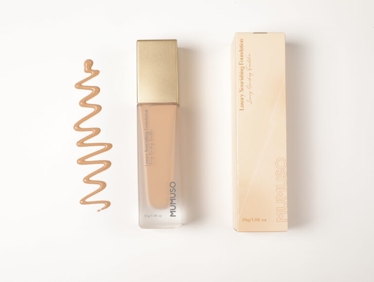 MUMUSO Luxury Nourishing Foundation (02 Classic Beige) product image