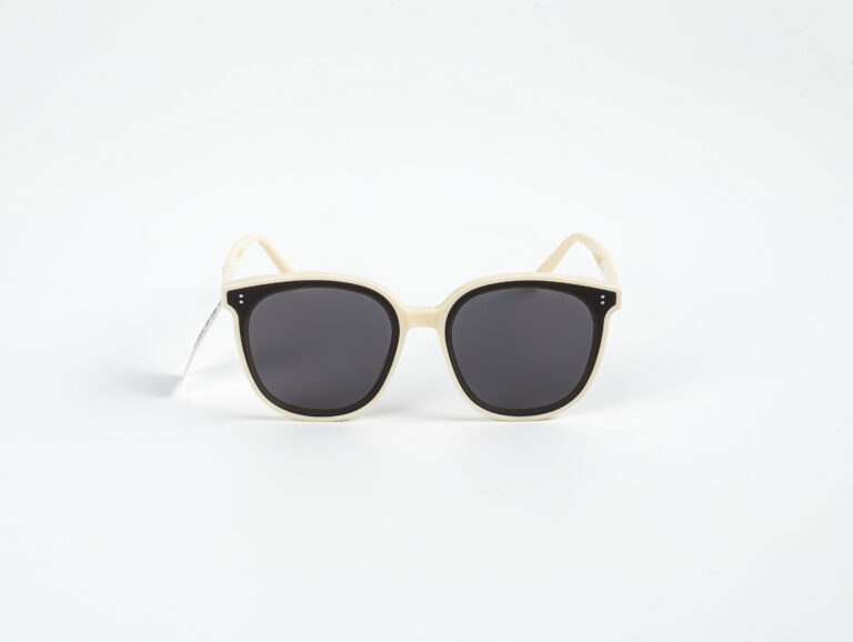 MUMUSO Model 2135 Sunglasses (White) product image