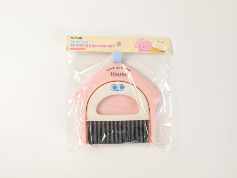 MUMUSO Macaron Series Desktop Broom & Dustpan Set (Pink) product image