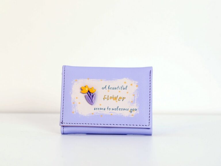 MUMUSO Trifold Wallet With 3D Flower Pattern (Purple) product image