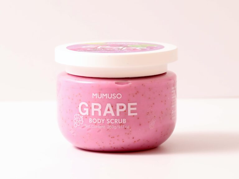 MUMUSO Grape Moisturizing Body Scrub product image