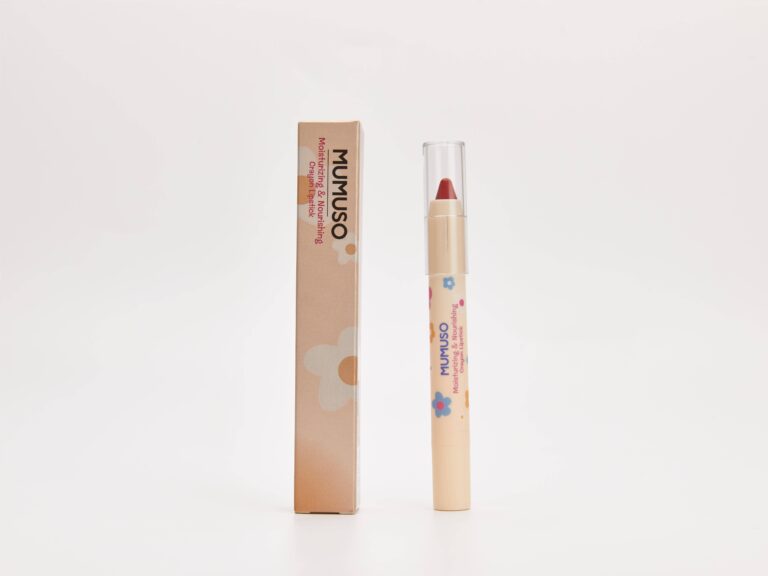 MUMUSO Moisturizing & Nourishing Crayon Lipstick (01 Russet Red) product image