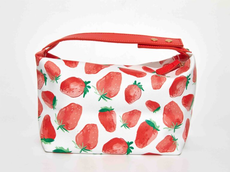 MUMUSO Portable Strawberry Large Capacity Hand Bag product image
