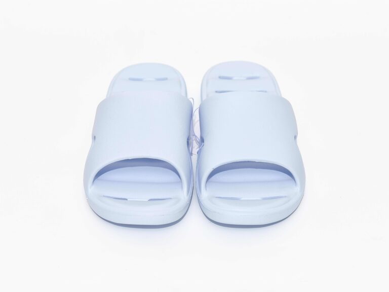 MUMUSO Classic Women's Bathroom Slippers (37-38/Blue) product image