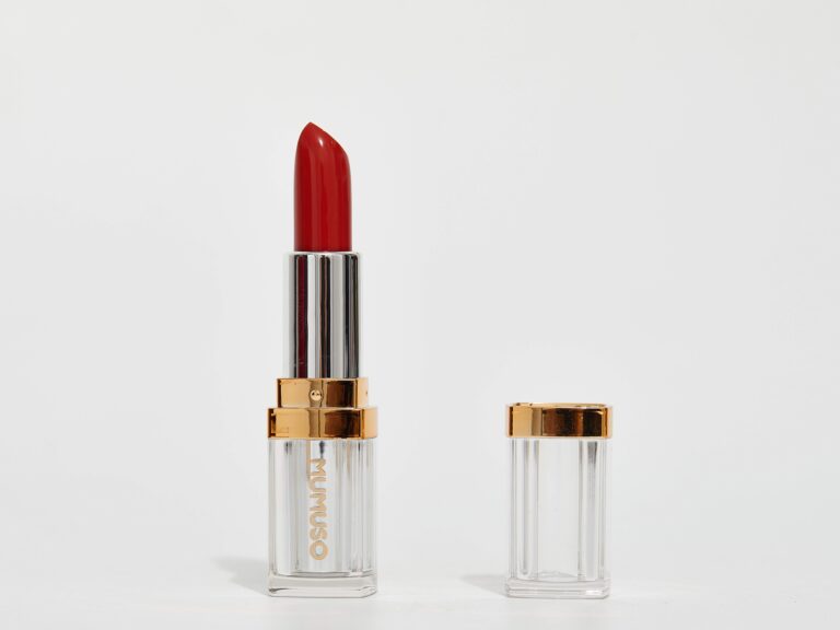 MUMUSO Shining Moisturizing Lipstick (03 Amber Warm Tea) product image